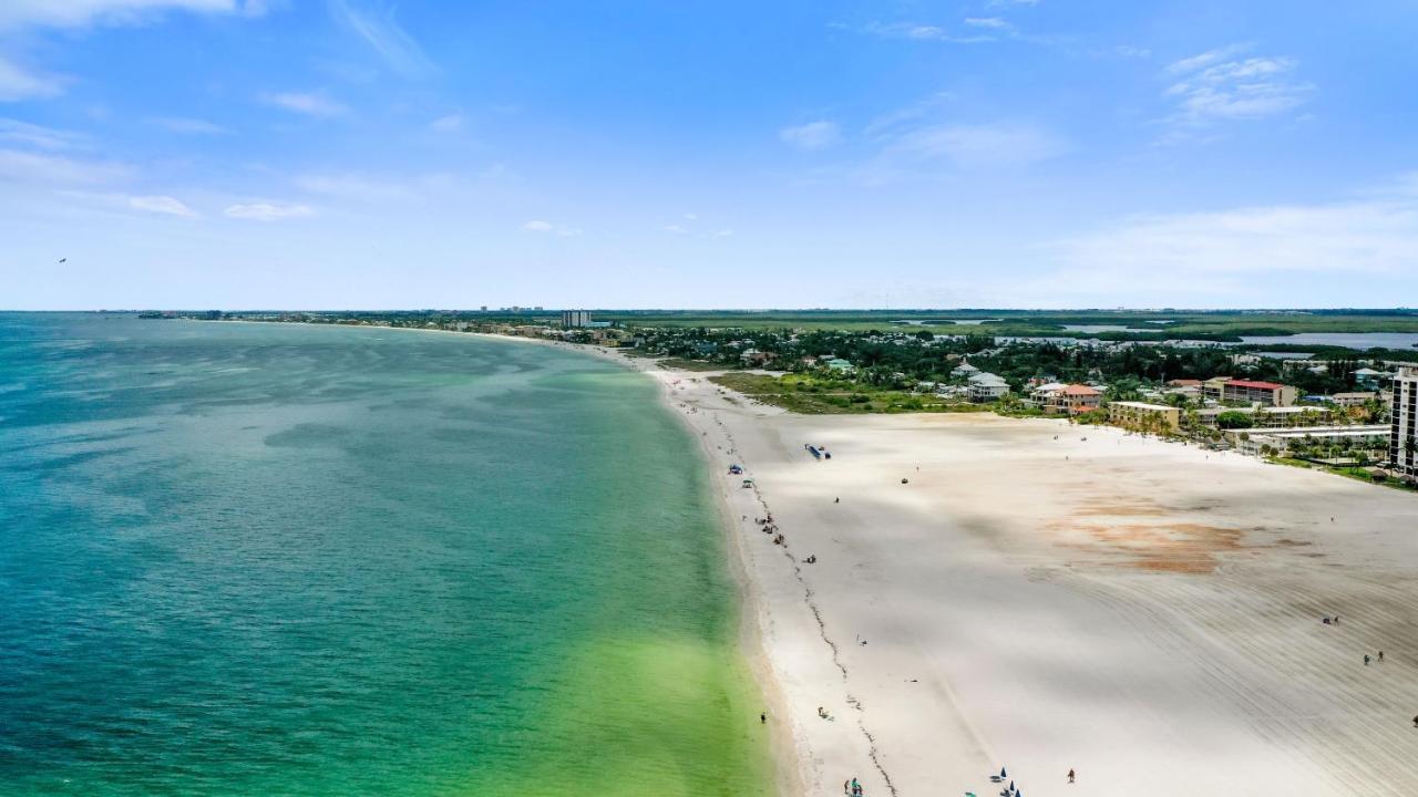 Gullwing Beach Front Resort Fort Myers Beach Exterior photo